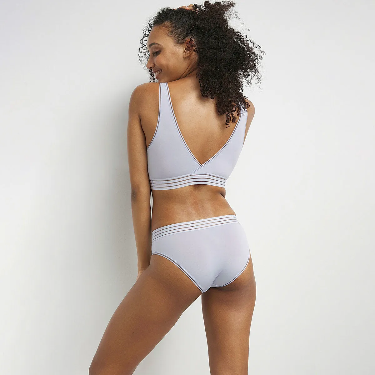 Non-wired triangle bra in microfibre Blue Oh My Dim's